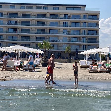 Apartament Sarah Morningstar Năvodari Zewnętrze zdjęcie