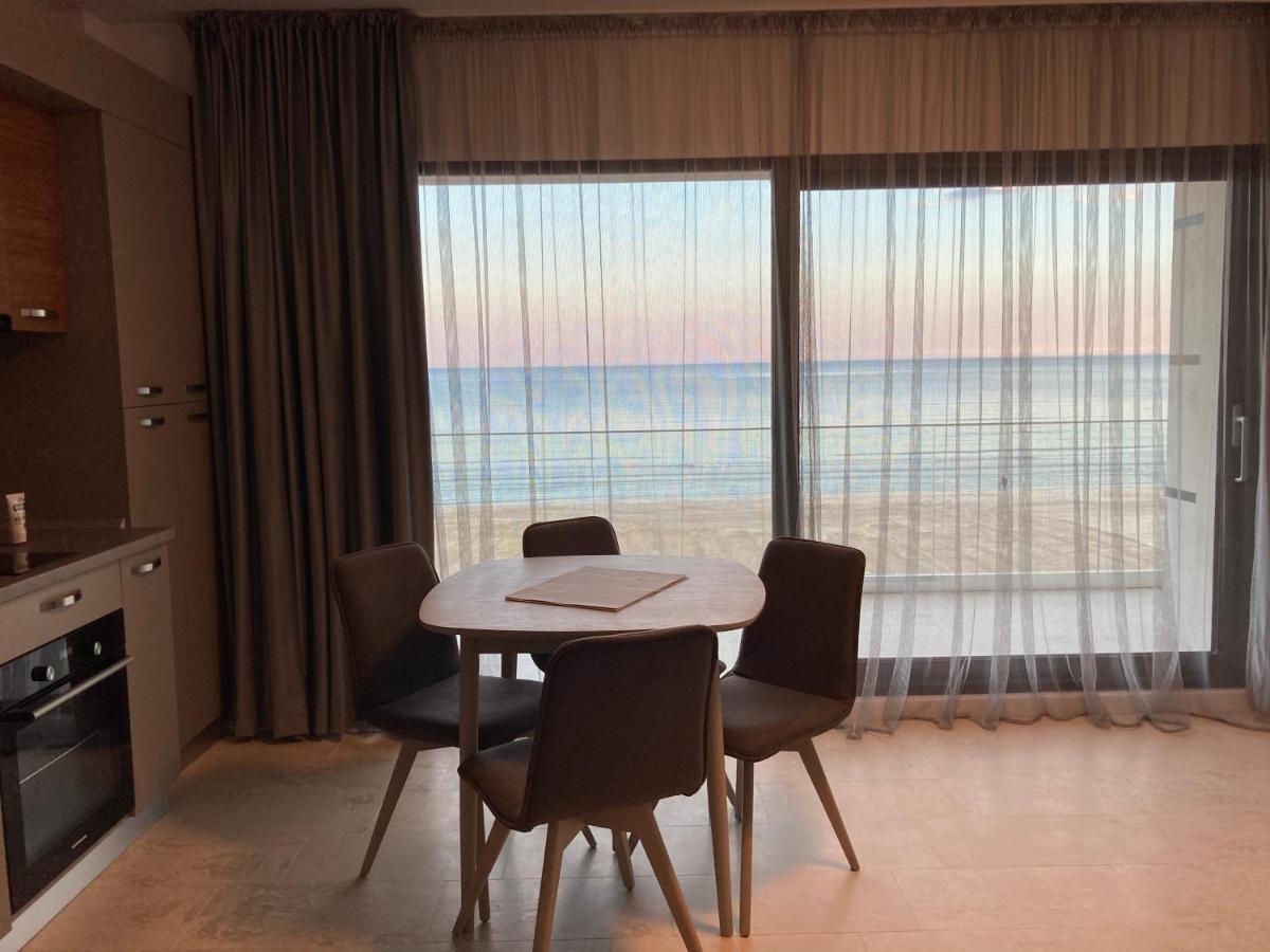Apartament Sarah Morningstar Năvodari Zewnętrze zdjęcie
