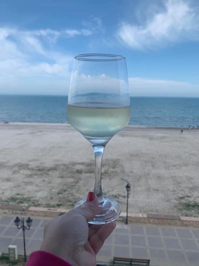 Apartament Sarah Morningstar Năvodari Zewnętrze zdjęcie